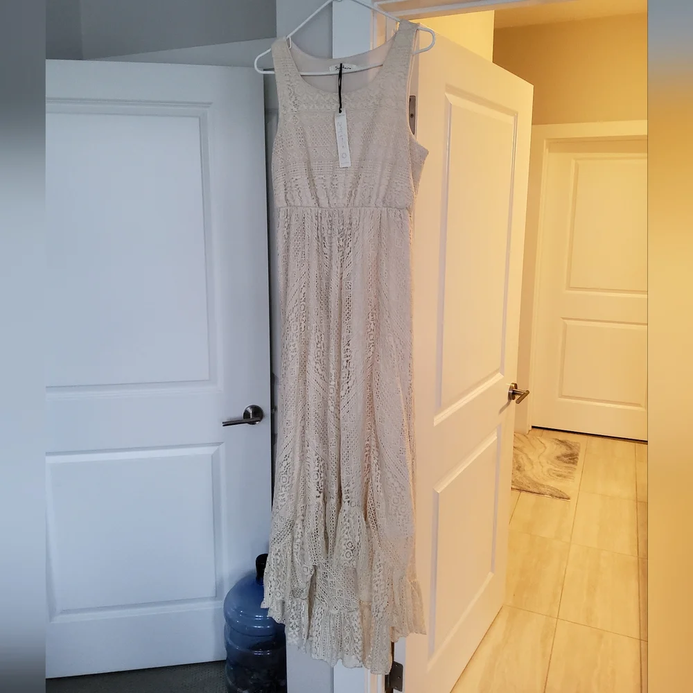 Solitaire by Ravi Khosla Crochet Hi/Lo Maxi Dress - Picture 13 of 16